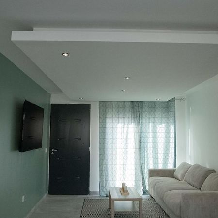 Studio Meuble Avec Terrasse Port-de-Bouc Εξωτερικό φωτογραφία