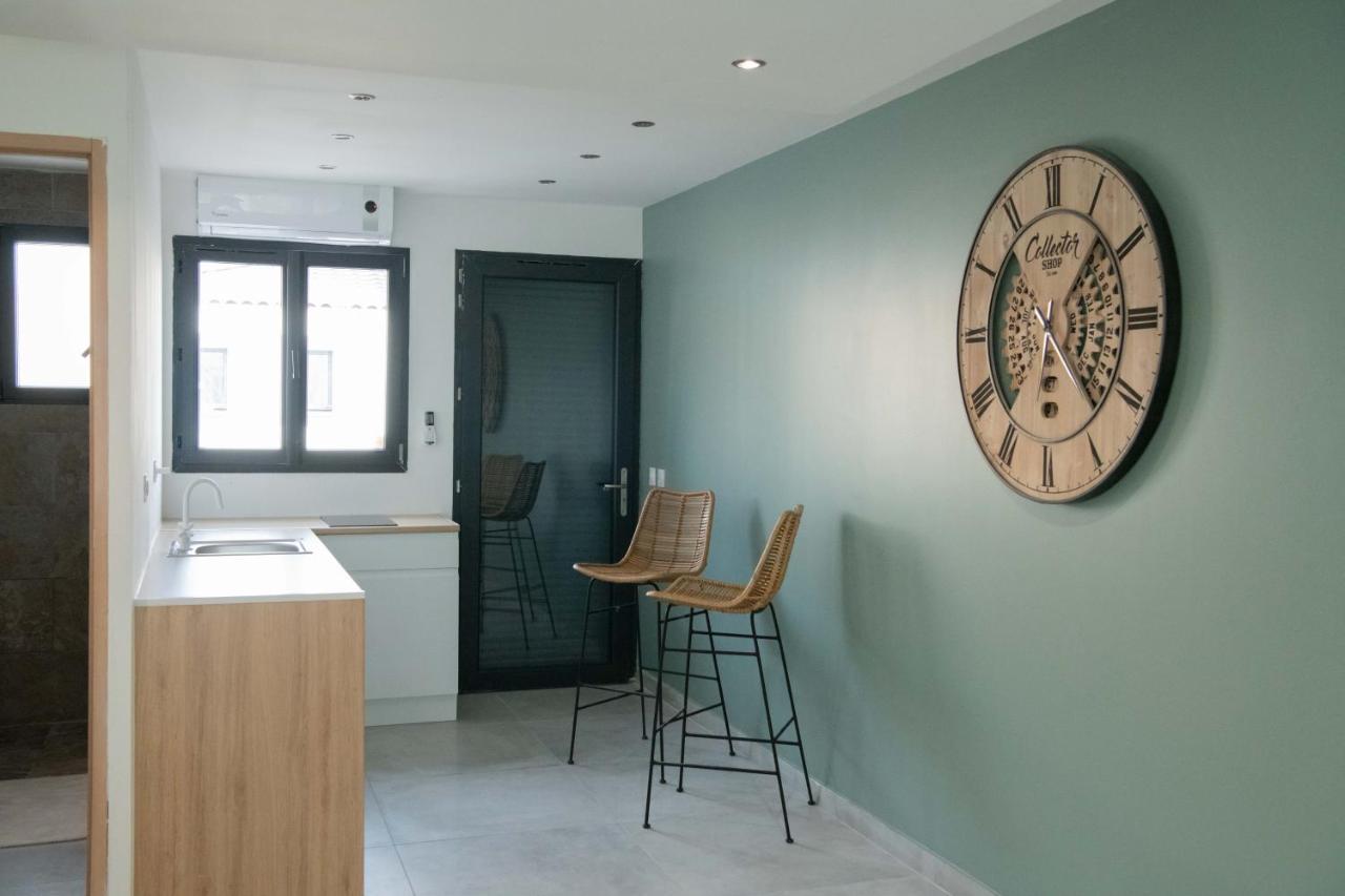 Studio Meuble Avec Terrasse Port-de-Bouc Εξωτερικό φωτογραφία